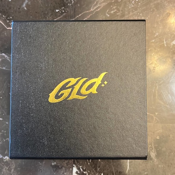 GLD Baguette Chain Link Necklace - Picture 2 of 3